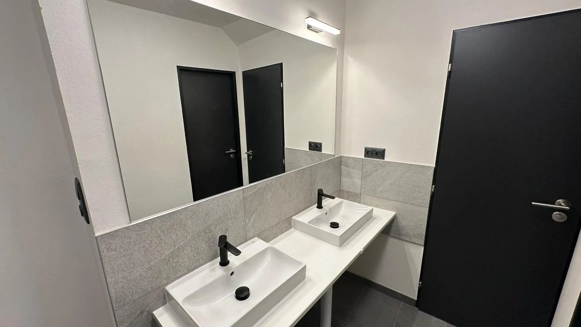 Onefam Arbes Hostel Prague